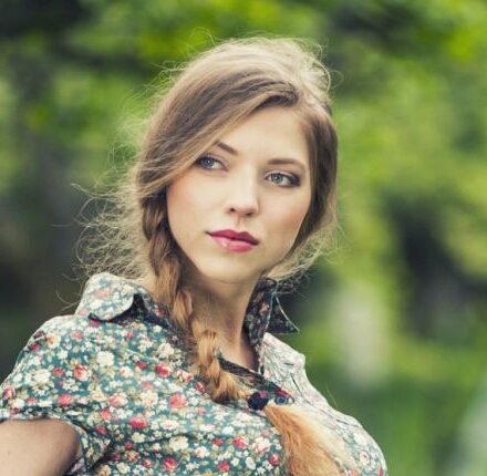 Come pettinare i capelli per un giro in bici
