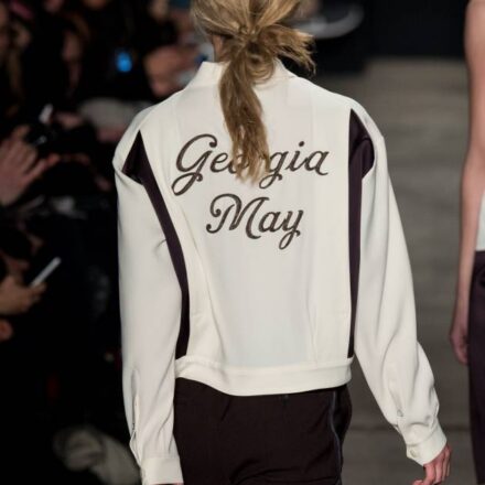 Lo chignon ‘cool’ per un’aria disinvolta