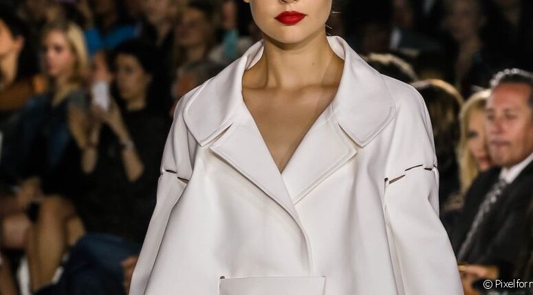 Scopri il make up perfetto per lo chignon schiacciato