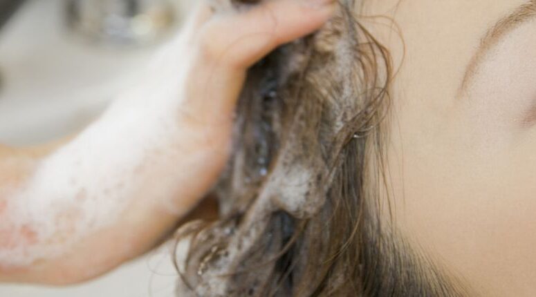 Co-wash: la soluzione contro i capelli secchi?