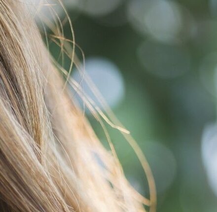 Come prolungare sui capelli i riflessi del sole