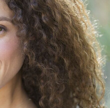 Capelli ricci: 4 consigli per districarli facilmente