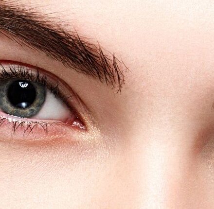 Colorazione sopracciglia: sì o no