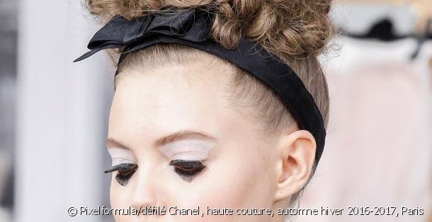 6529-sfilata-chanel-2016-article_media_block-1.jpg
