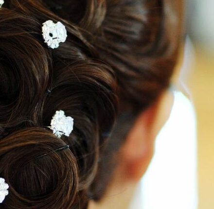 Un pieno di strass sui tuoi capelli