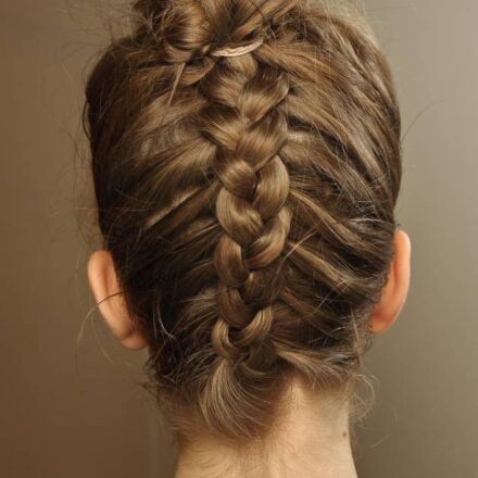 Lo chignon a banana intrecciato