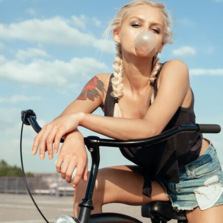 Una gomma tra i capelli? Nodi indistricabili? Evita le forbici e leggi qui