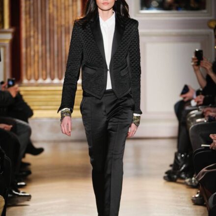 Perché la frangia diventa grassa più in fretta e come evitarlo