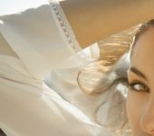 Perchè toccare continuamente i capelli è una cattiva abitudine?