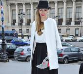 Il side hair con un cappello: streetstyle