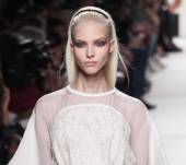Il cerchietto per valorizzare il wet look