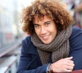 Uomo: quale taglio coi capelli ricci?
