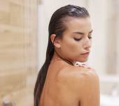 Il gommage per capelli: un nuovo capriccio per la tua chioma?