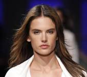 I trattamenti sono utili per dare luminosità ai capelli?