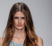 L’acconciatura della settimana: l’effetto wavy lisciato