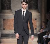 Il wet look per l'uomo, visto sulle passerelle