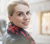 Capelli bianchi a 30 anni: che fare?