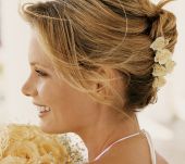 Pettinature matrimonio: tre idee di chignon per i capelli lunghi