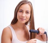Piastra lisciante: i consigli in base al tipo di capelli