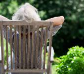Capelli bianchi: come tornare al colore naturale