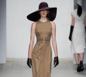 Il cappello a tesa larga in inverno: come portarlo?