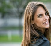 Capelli: quale colore per esaltare gli occhi verdi?