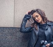 Con quale frequenza bisogna tagliare i capelli?