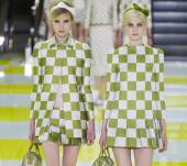 I fiocchi tra i capelli per un look Sixties