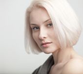 Trend 2018: 5 buoni motivi per scegliere il biondo polare